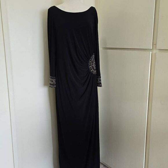 XSCAPE black side embellished and ruched knit gown. Slit sleeves with cuff embel - Picture 4 of 10